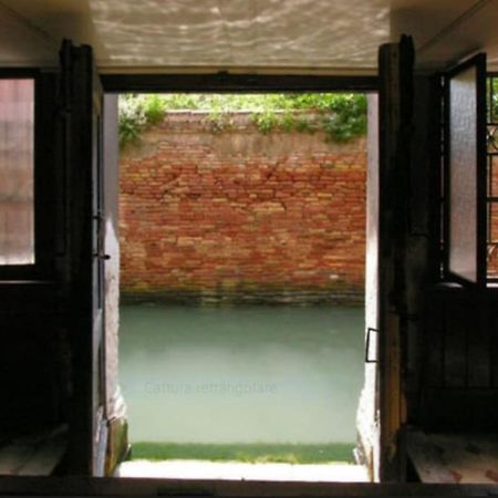 Walk On The Water ✧ 5 Minutes To Rialto Bridge Leilighet Venezia Eksteriør bilde