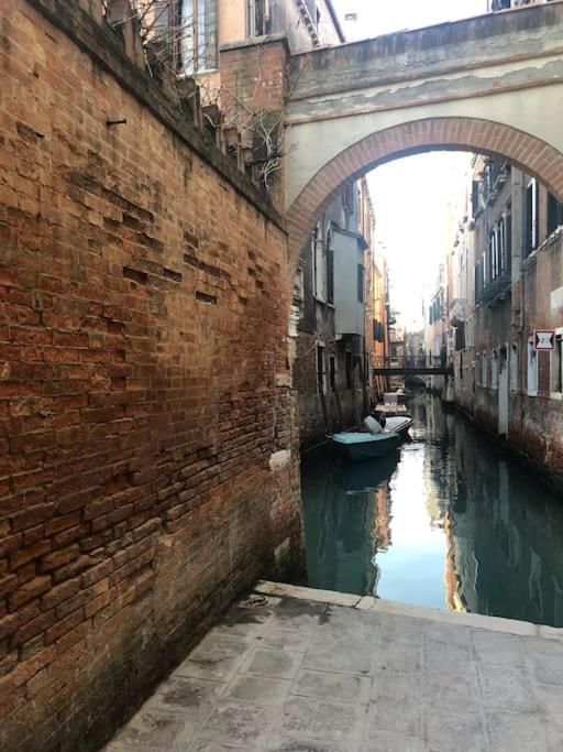 Walk On The Water ✧ 5 Minutes To Rialto Bridge Leilighet Venezia Eksteriør bilde